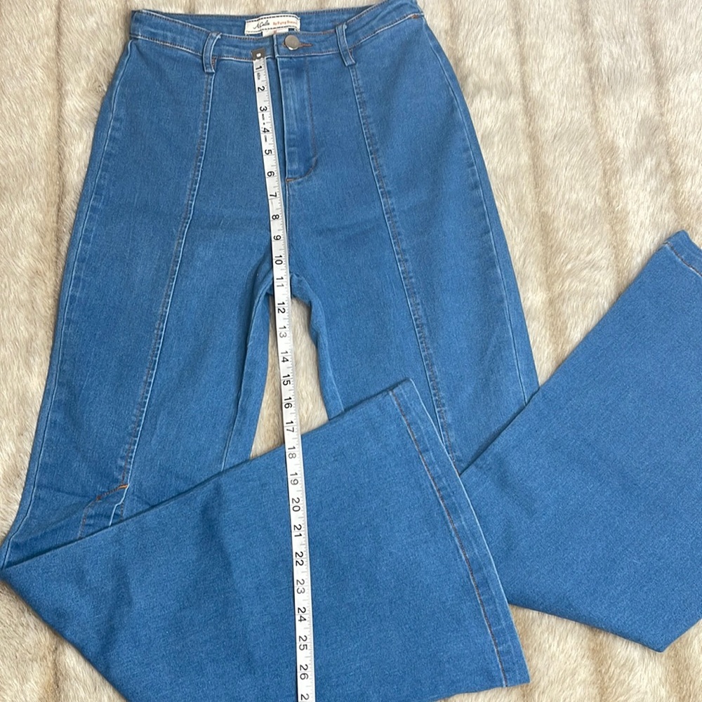 Flying tomato jeans size medium flare with front slits